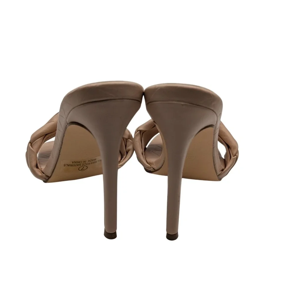 Oliviia Fargiano Women's Nude Woven Slide Heels Square Toe Stiletto‎ Size 7